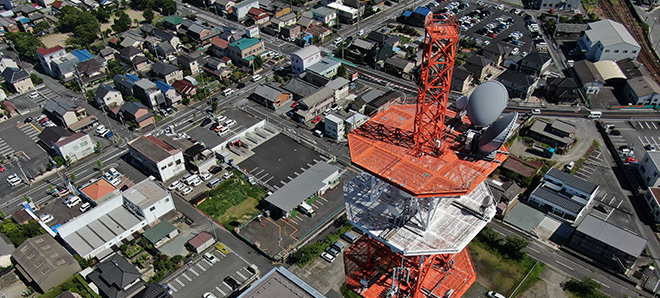 鉄塔点検 自前の機材やパイロットの準備不要